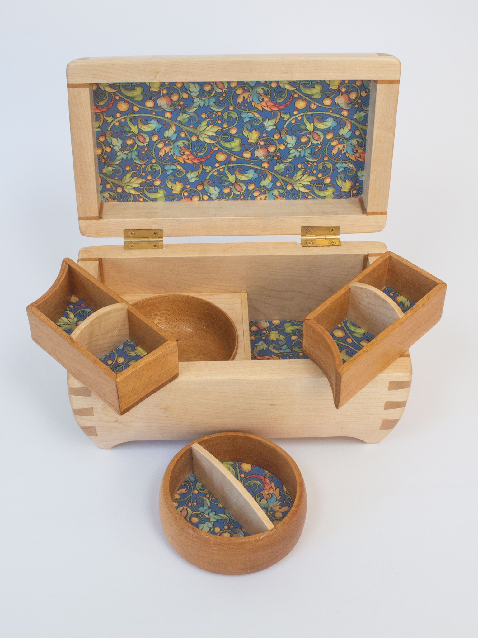 Jewelry box
